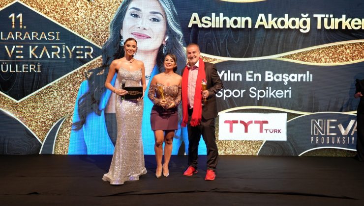 BURHAN AKDAĞ VE KIZI ASLIHAN AKDAĞ TÜRKER AYNI GECEDE ÖDÜL ALDI..