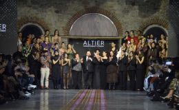 KRALİÇELER GECESİ: KUTNU İPEĞİ TASARIM YARIŞMASINDA GÖRKEMLİ DEFİLE