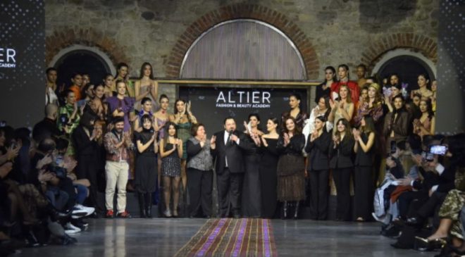 KRALİÇELER GECESİ: KUTNU İPEĞİ TASARIM YARIŞMASINDA GÖRKEMLİ DEFİLE