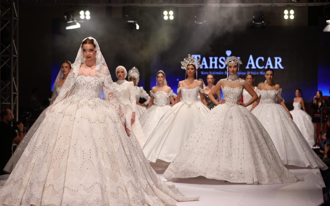 Wedgala Fashion Show’a İzmir’de görkemli açılış! (1.gun )