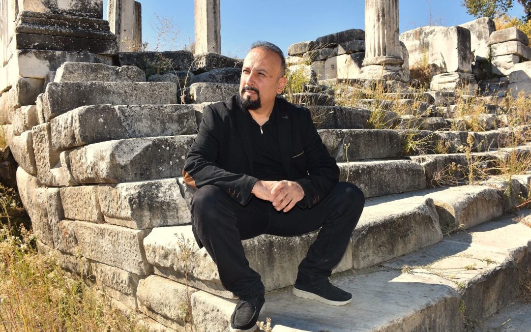 BESTE FABRİKATÖRÜNDEN YILIN ŞARKISI: “SEVDİĞİM İÇİN”