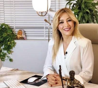 Hürriyet köşe yazarı ünlü Dermatolog Dr.Neslihan Dolar yaz ayı yaklaşırken cilt lekelerinden korunmanın yollarını kaleme aldı: