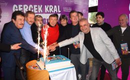 Tanju Çolak’ı Sanat ve Spor Dünyasından Dostları Kitap Lansmanında Yalnız Bırakmadı