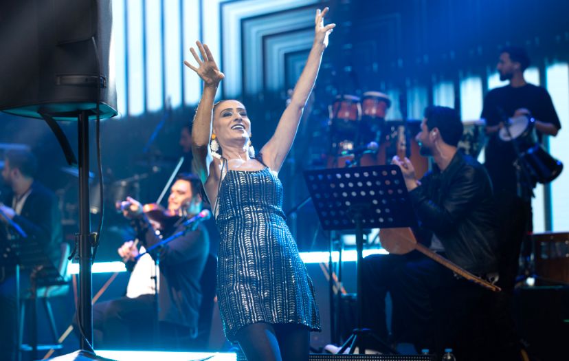 AŞK BENİ DÜŞÜNMÜYOR