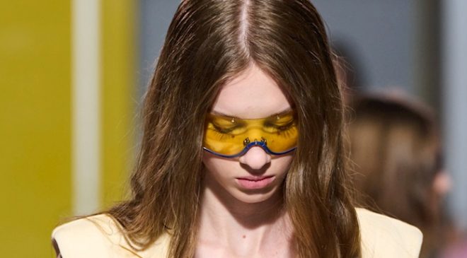 Hızla Yağlanan Saçlar İçin Uzman Rehberi