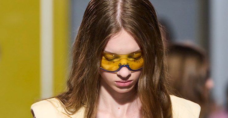 Hızla Yağlanan Saçlar İçin Uzman Rehberi