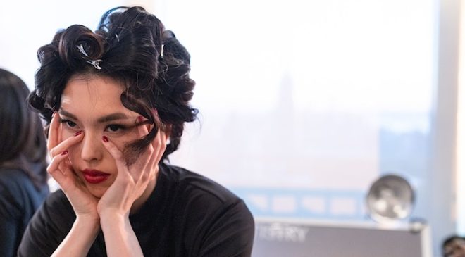 Kontakt Lens + Makyaj: Göz Sağlığını Tehlikeye Atmadan Nasıl Yapılır?