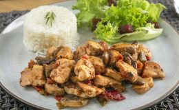 Dakikalar İçinde Sofrada: Mantarlı Tavuk Sote – modagirdim.com