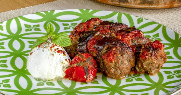 Köfteler Yoğrulsun: Fırında Patlıcan Kebabı – modagirdim.com