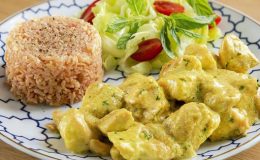 Lokantada Yediklerinizden Daha Güzel: Köri Soslu Tavuk – modagirdim.com