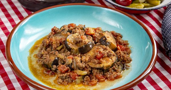 Tencerede Pişer: Patlıcan Musakka- modagirdim.com