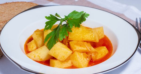 Anne Eli Değdi: Sulu Patates Yemeği – modagirdim.com