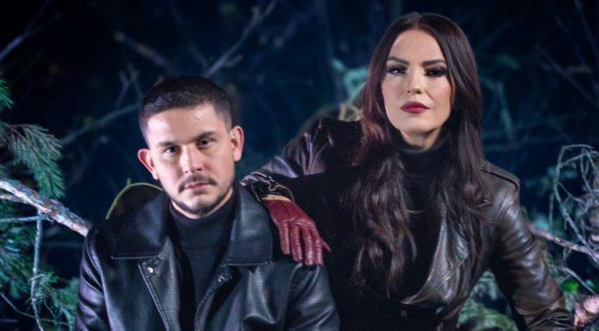 Kırk yıllık şarkıya  muhteşem düet