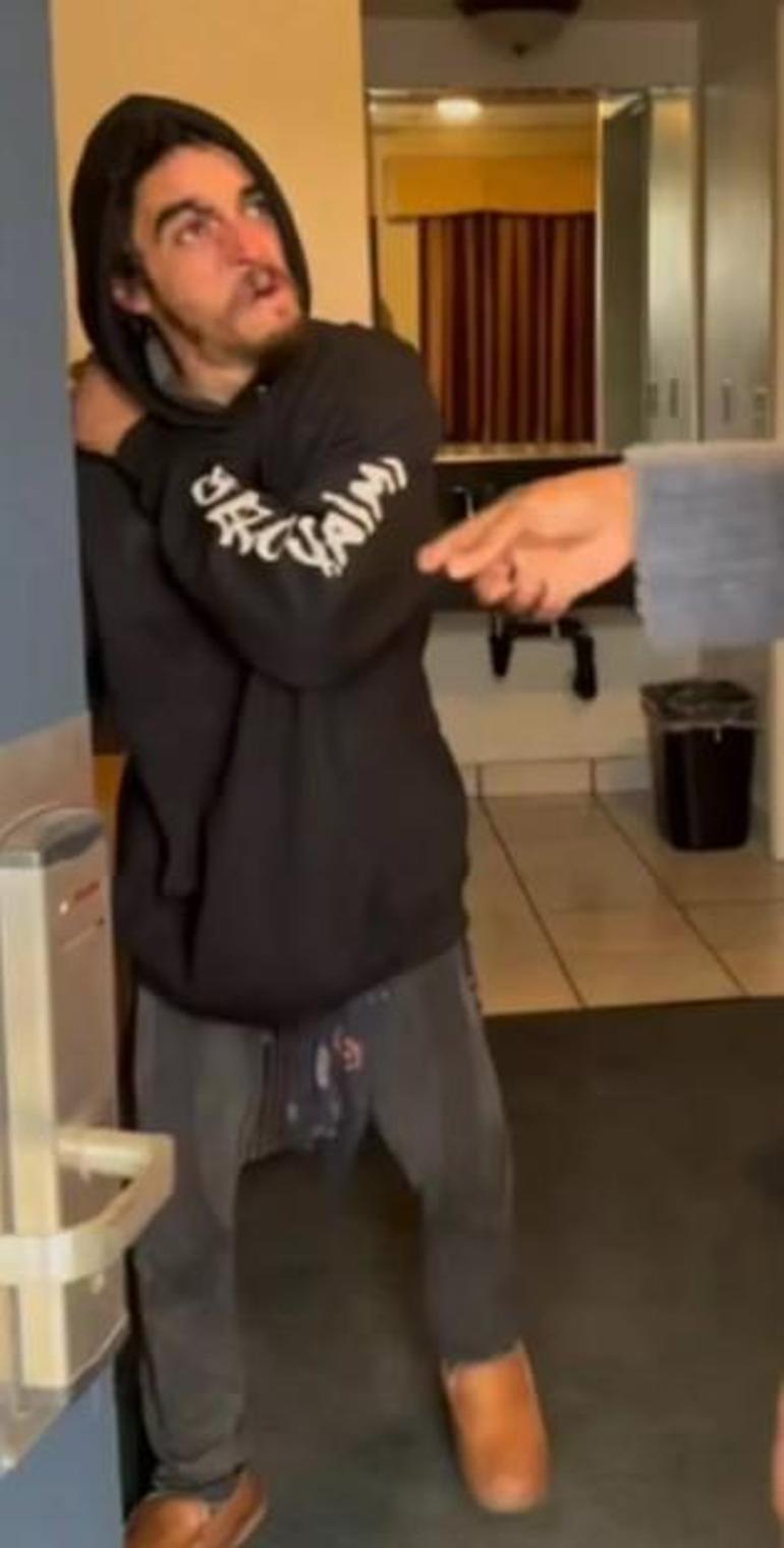 Bir dönemin çocuk yıldızının trajik düşüşü Sokaklarda yaşadığı ortaya çıktı