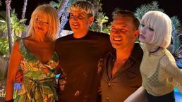 17 yıllık evliliklerini bitirmişlerdi! Paris'te bir araya geldiler