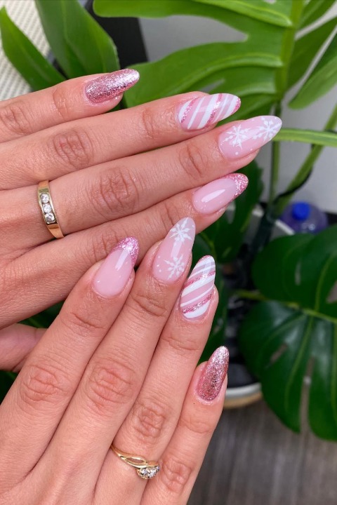 Yeni Yıla Havalı Bir Giriş: Yılbaşı Temalı Tırnak İlhamları / 3