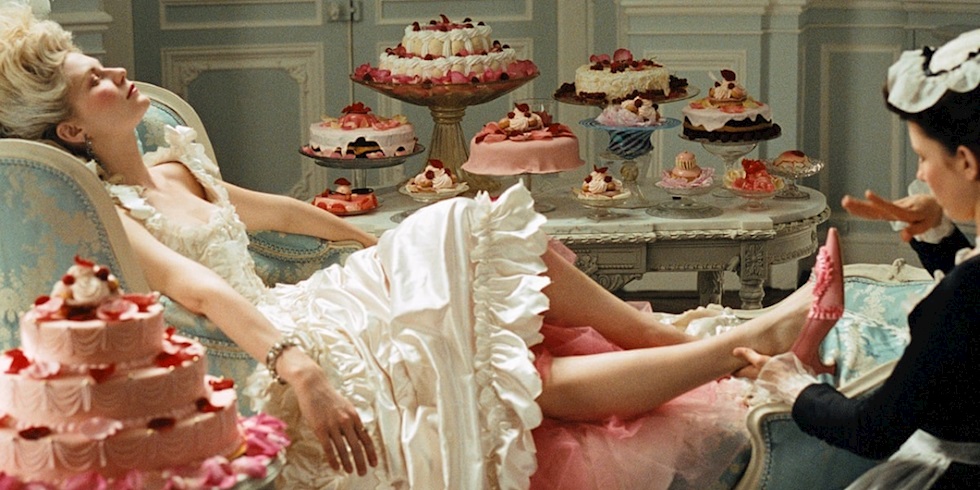 Yemekten Sonra Tatlı İsteği Neden Artar ve Nasıl Kontrol Edilir?