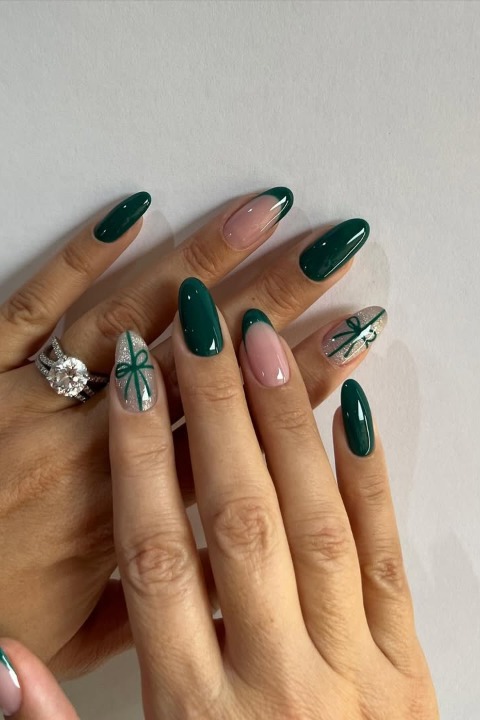 Yeni Yıla Havalı Bir Giriş: Yılbaşı Temalı Tırnak İlhamları / 7