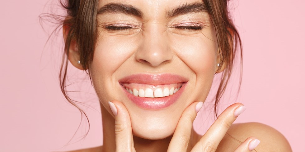 ZİRKONYUM DİŞ KAPLAMASI HAKKINDA BİLMENİZ GEREKENLER