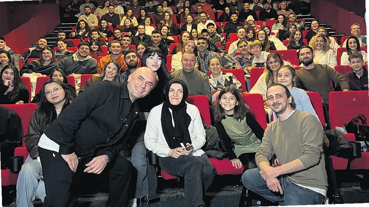 122 bin kişi izledi