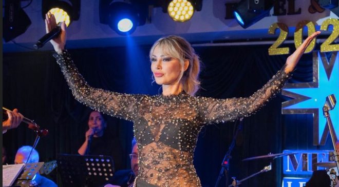 Petek Dinçöz’den Kıbrıs’ta Işıltılı Yılbaşı: “2026 Pırlanta Gibi Geliyor!”