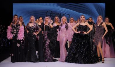 PERUKLU FİNAL DAMGA VURDU!