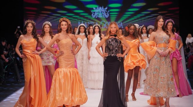 ÖZGE ULUSOY VE CEREN ARSLAN’LI MUHTEŞEM DEFİLEDE GÖRSEL ŞÖLEN