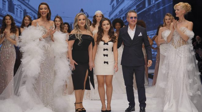 AYLA ÖLÇER DEFİLESİ İZLEYENLERİ BÜYÜLEDİ