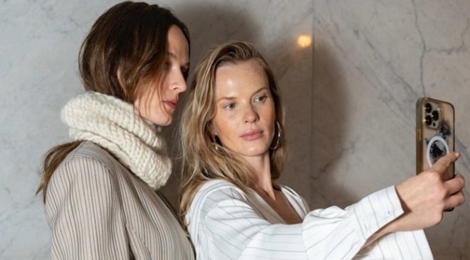 Contrast Makeup Theory