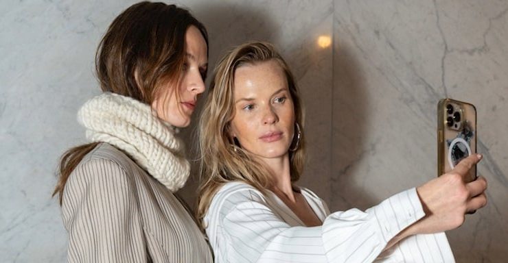 Contrast Makeup Theory