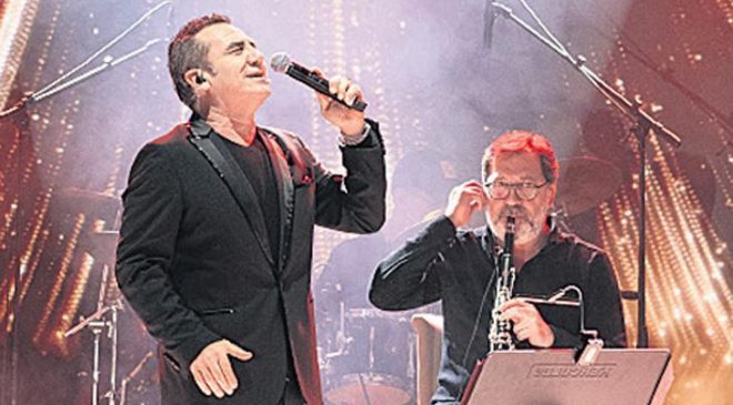 Afyon’da sahne aldı