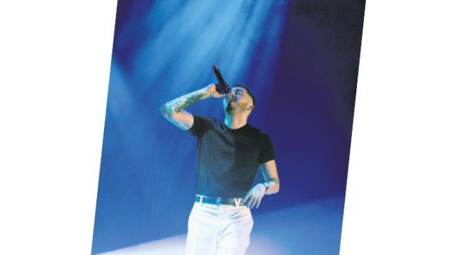 Almanya’da 10 bin kişiye söyledi