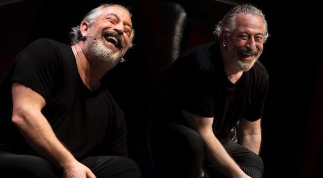 Cem Yılmaz'ın ‘38 yaş’ esprisi kızdırdı! Eski sevgiliden gönderme