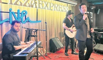 Dubai’de müzikseverlerle buluştu