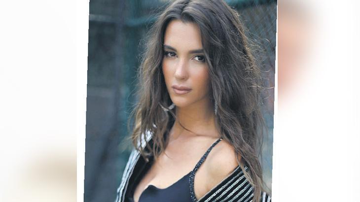 ‘Her şarkım bir rol’