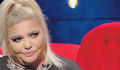 ‘Yüzüm gülerken içim acıyordu’