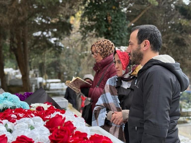 Ferdi Tayfur vefatının 1. yıl dönümünde mezarı başında anıldı