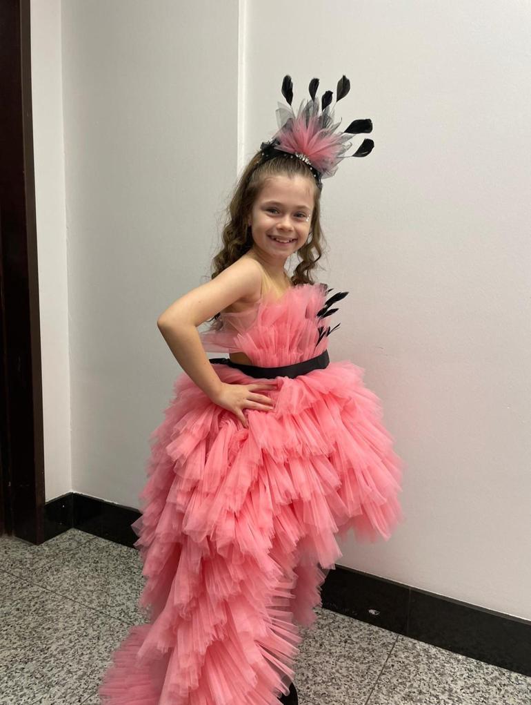 Galada duygusal anlar Babasını kaybeden çocuk oyuncu gözyaşlarını tutamadı