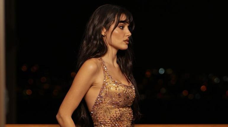 Hande Erçelin kıyafetine Demet Akalından olay sözler