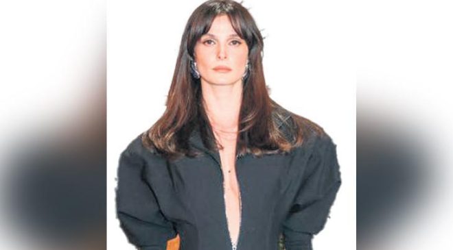 Lavanta halıya siyah imza