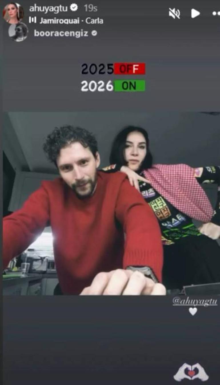 Yeni yıla birlikte girdiler Ahu Yağtu ve genç aşkı Bora Cengizden ilk paylaşım