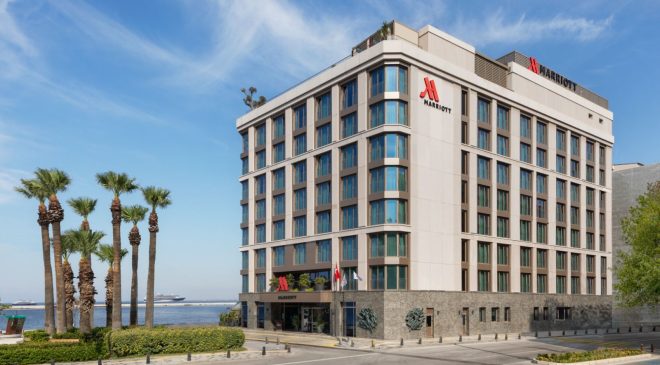 Şehrin Kalbinde, Aşkın İzmir Marriott Hali