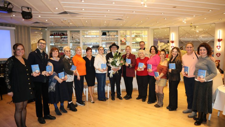 3.İmza günü Küçük Kulüp’de