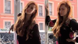 Her pozu olay! Mine Tugay yeni kareleriyle Instagram'ı salladı