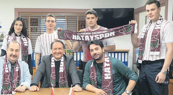 ‘Arka Sokaklar’ depremi unutmadı‘