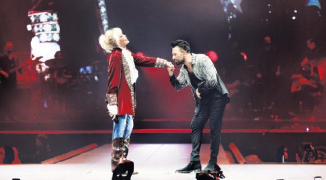 İki star aynı sahnede