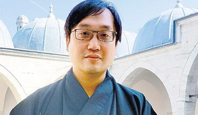 Kayyim Naoki Yamamoto konuk oluyor