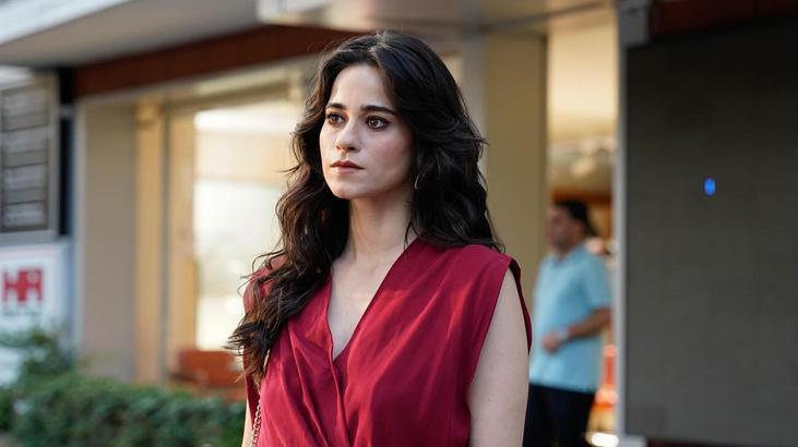 Sedef’in maskesi aralanıyor