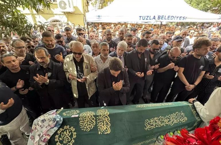 Tarihi dikkat çekti Güllünün oğlu Tuğberkten duygusal paylaşım