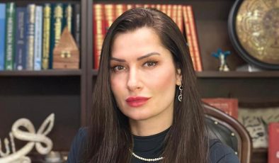 Hacer Özlem Çiçek’ten yeni kitap ‘Vakti Gelenin Yolu’